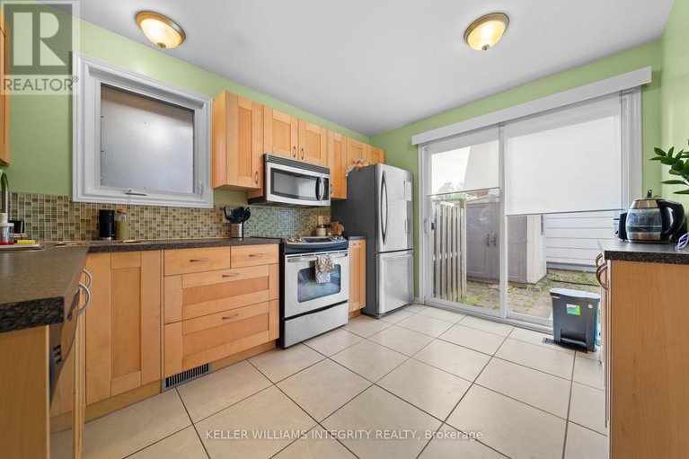 28288264/193-3310-southgate-road/south-keys/ottawa/ontario/K1V8X4_5