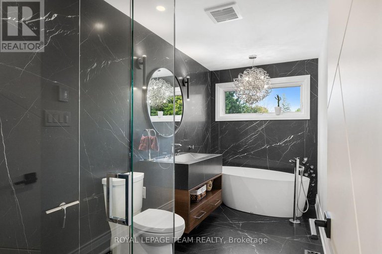 28864114/2318-summerside-drive/manotick-east-to-manotick-station/ottawa/ontario/K4M1B4_26