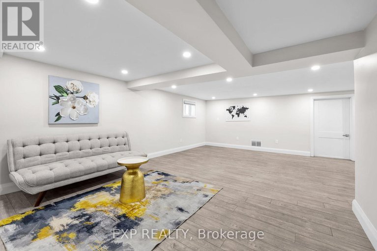 29427450/1377-mcmahon-avenue/emerald-woodssawmill-creek/ottawa/ontario/K1T1C2_24