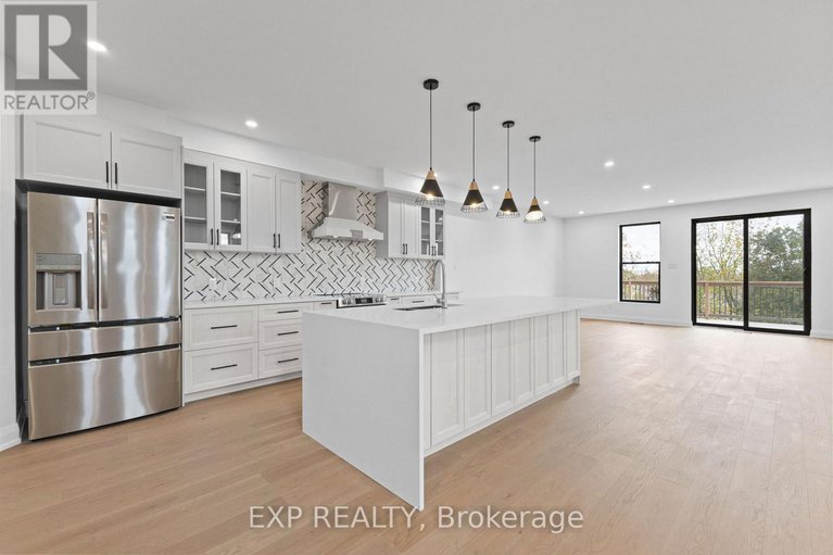 29043769/6819-notre-dame-street/chateauneuf/ottawa/ontario/K1C1H4_6