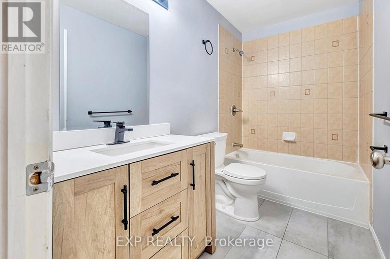 28398975/361-bakewell-crescent/strandherd/ottawa/ontario/K2G7E9_24