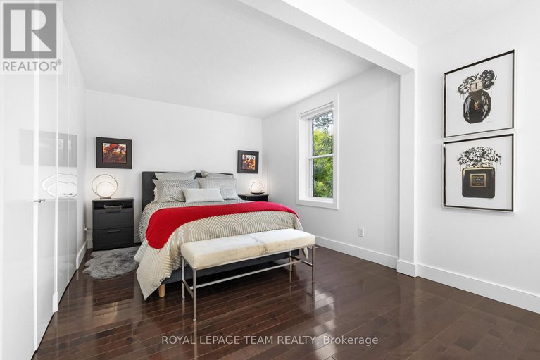 28842080/19-crichton-street/new-edinburgh/ottawa/ontario/K1M1V5_17
