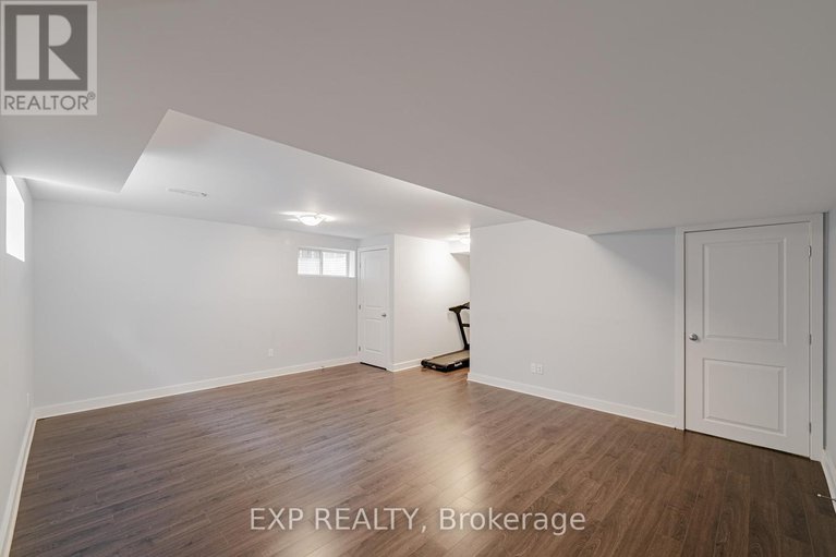 29241575/14-camil-street/castle-heightsrideau-high/ottawa/ontario/K1K0X1_33