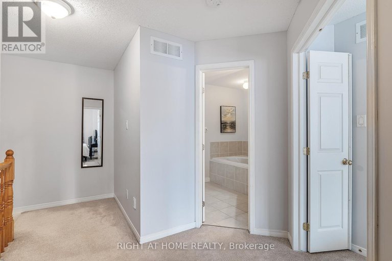 28641678/134-fordham-private/central-park/ottawa/ontario/K2C4G5_33