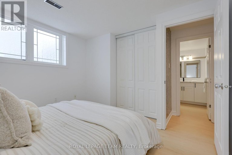 29232686/2-369-paseo-private/centrepointe/ottawa/ontario/K2G4N7_28