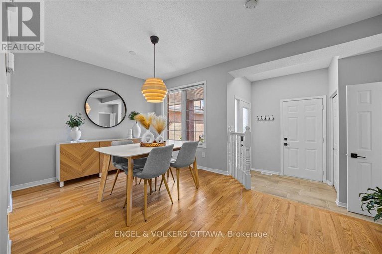 28652467/107-redpath-drive/pheasant-run/ottawa/ontario/K2G6K4_3