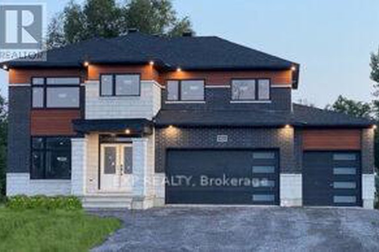 28500514/402-fleet-canuck-private/huntley-ward-south-east/ottawa/ontario/K2M0M5_1