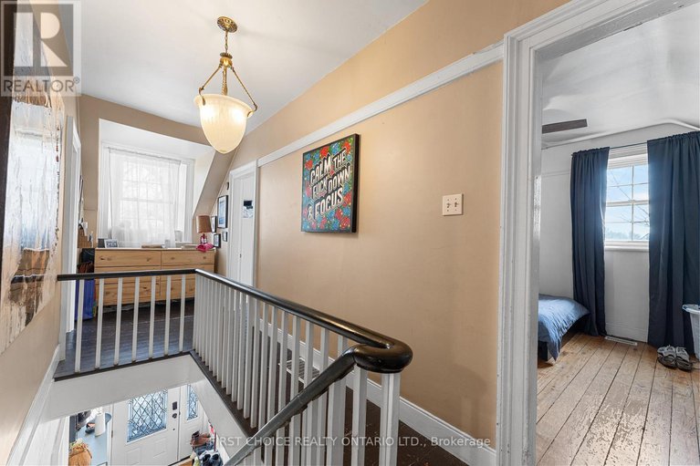 28543961/8-campbell-reid-court/rural-kanata-central/ottawa/ontario/K2K1X7_15