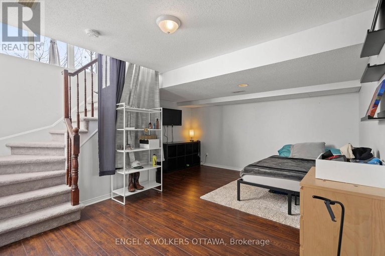 29678244/783-nesting-way/fallingbrookgardenway-south/ottawa/ontario/K4A3X6_25
