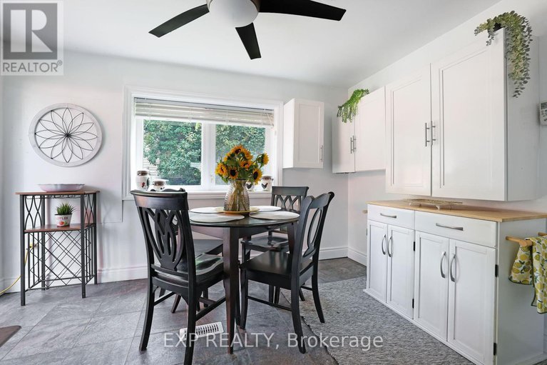 28899628/55-division-street-n/mcnabbraeside-twps/mcnabbraeside/ontario/K7S3B9_14