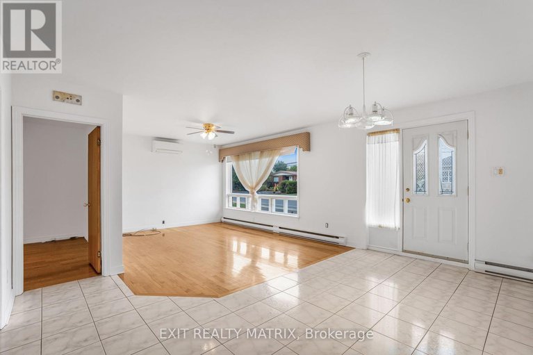 28923797/323-longueuil-street/lorignal/champlain/ontario/K0B1K0_3