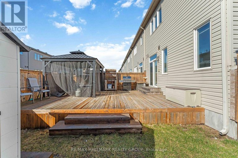 29627869/534-hyssop-street/avalon-west/ottawa/ontario/K4A1B9_32