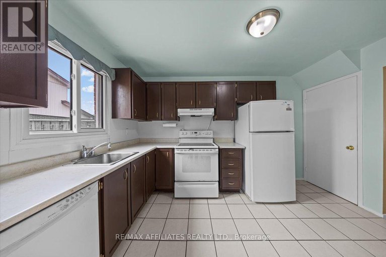 28695560/3192-bannon-way/blossom-parkkemp-parkfindlay-creek/ottawa/ontario/K1T1T3_12