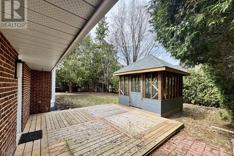 29650101/19-kingsford-crescent/beaverbrook/ottawa/ontario/K2K1T5_28