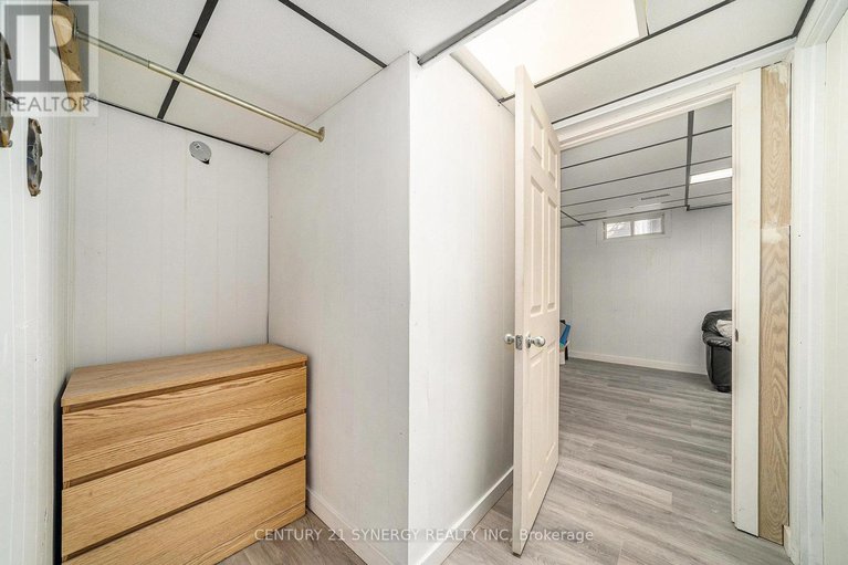 29132442/46-7-glencoe-street/arlington-woods/ottawa/ontario/K2H8S5_26