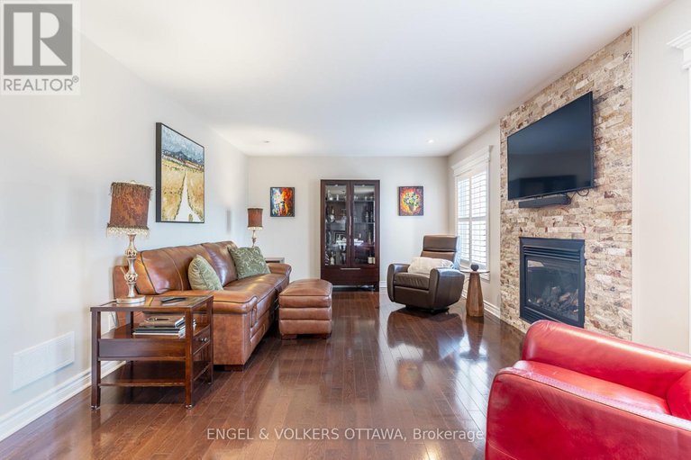 28139063/105-vallier-way-n/avalon-east/ottawa/ontario/K4A0R3_20