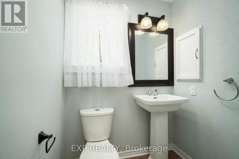 28568188/88-1920-ashmont-street/chapel-hill/ottawa/ontario/K1C7B9_9