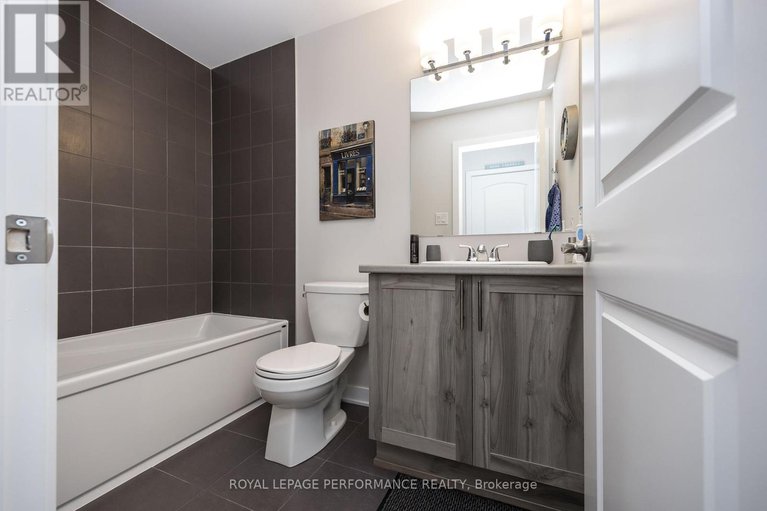 28700474/816-bascule-place/btwn-franktown-rd-fallowfield-rd/ottawa/ontario/K0A2Z0_36