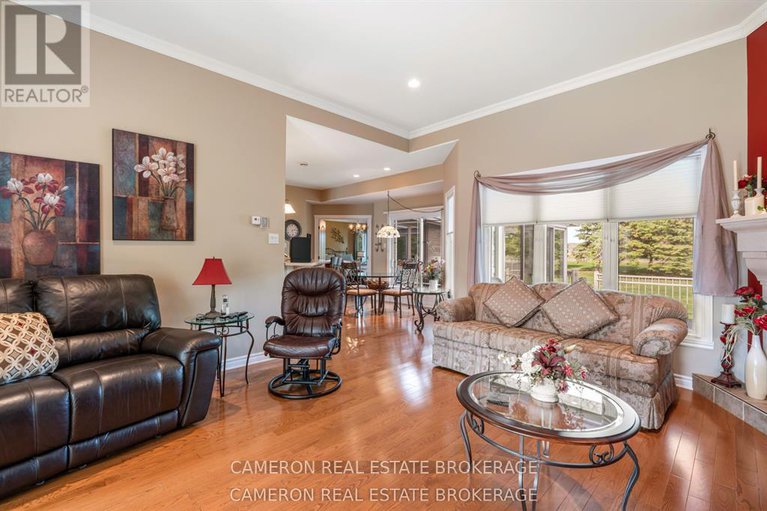 29307237/18105-farlinger-drive/south-glengarry-charlottenburgh-twp/south-glengarry/ontario/K6H5R5_9