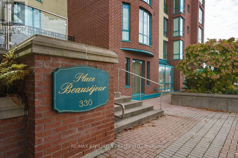 28978452/407-330-centrum-boulevard/bilberry-creekqueenswood-heights/ottawa/ontario/K1E3W2_2