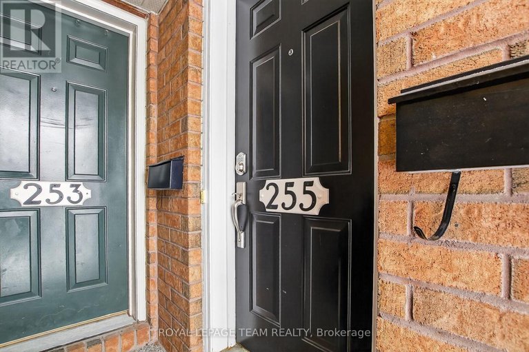 29582618/255-deercroft-avenue/longfields/ottawa/ontario/K2J5J9_2