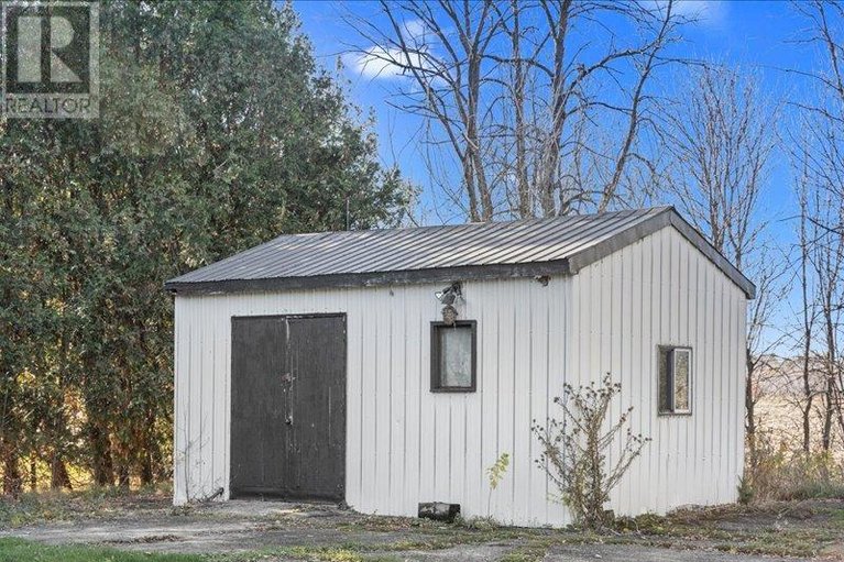 29519849/2462-dunning-road/cumberland-west/ottawa/ontario/K0A3E0_39