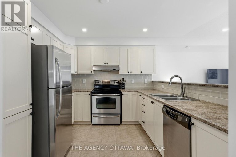 29656876/107-caithness-private/mer-bleuebradley-estatesanderson-park/ottawa/ontario/K1W0G4_11