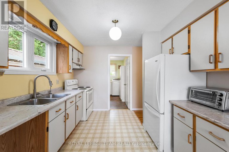 28509477/2733-rideau-glen-lane/north-grenville-twp-kemptville-south/north-grenville/ontario/K0G1J0_24