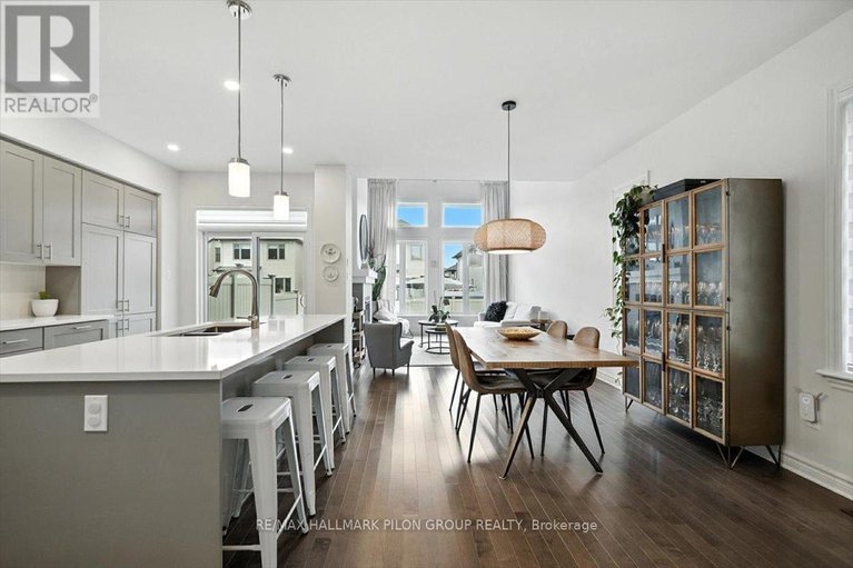 28722166/391-cornice-street/mer-bleuebradley-estatesanderson-park/ottawa/ontario/K1W0P7_3