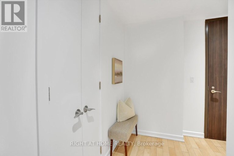 28480067/504-300-lisgar-street/ottawa-centre/ottawa/ontario/K2P0E2_18