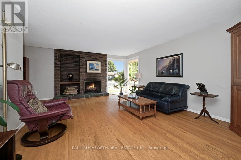 28910638/2421-ogilvie-road/beacon-hill-north/ottawa/ontario/K1J7N3_4
