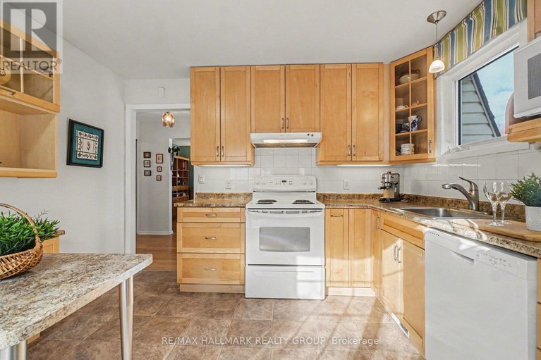 29278557/1044-adley-road/carson-grove/ottawa/ontario/K1J8B9_7