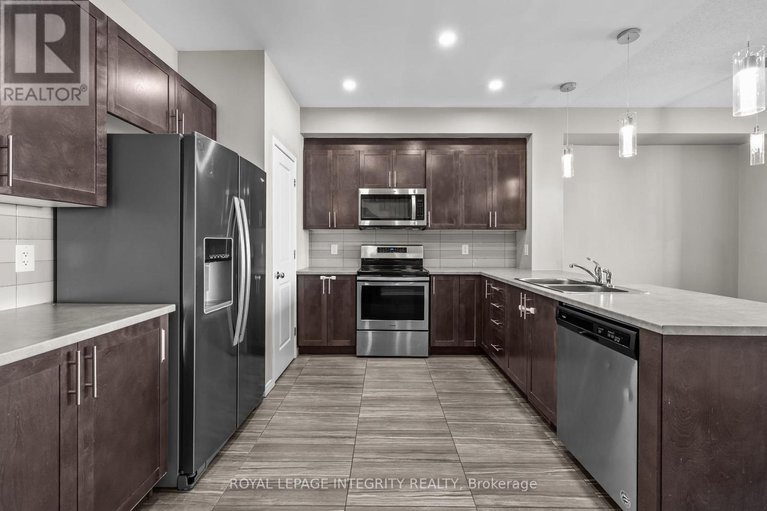 28962538/14-hackney-private/emerald-meadowstrailwest/ottawa/ontario/K2V0K8_7