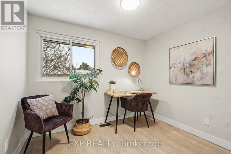 29270058/61-2336-orient-park-drive/blackburn-hamlet-south/ottawa/ontario/K2V0J2_16