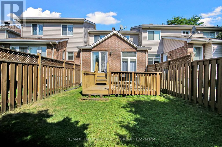 28570311/4320-owl-valley-drive/riverside-southgloucester-glen/ottawa/ontario/K1V1L8_42