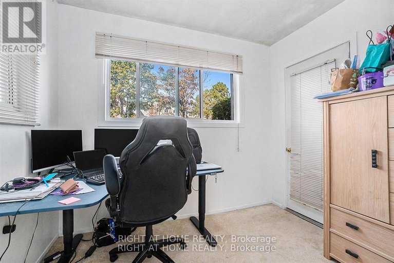 29212793/107-318-lorry-greenberg-drive/hunt-club-parkgreenboro/ottawa/ontario/K1T2R5_17