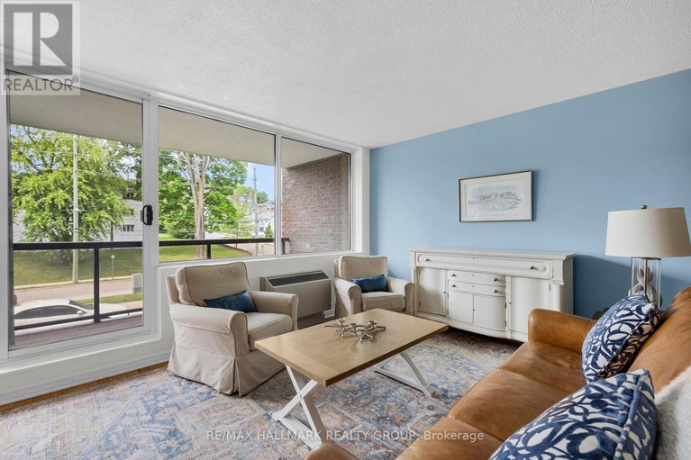 28387491/700-eagleson-road-suite-105/ottawa/ontario/K2M2G9_16