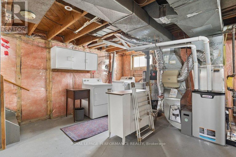 29426386/309-glynn-avenue/overbrookcastle-heights/ottawa/ontario/K1K1R9_32