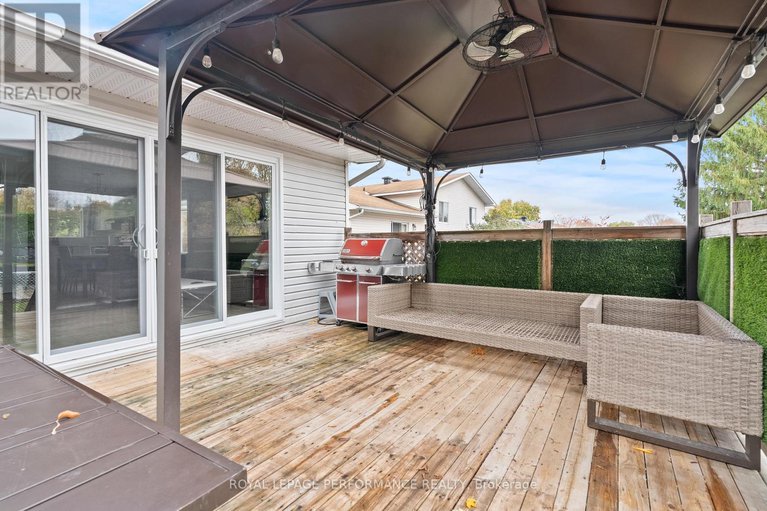 29018584/699-payer-street/town-of-rockland/clarence-rockland/ontario/K4K1N3_44