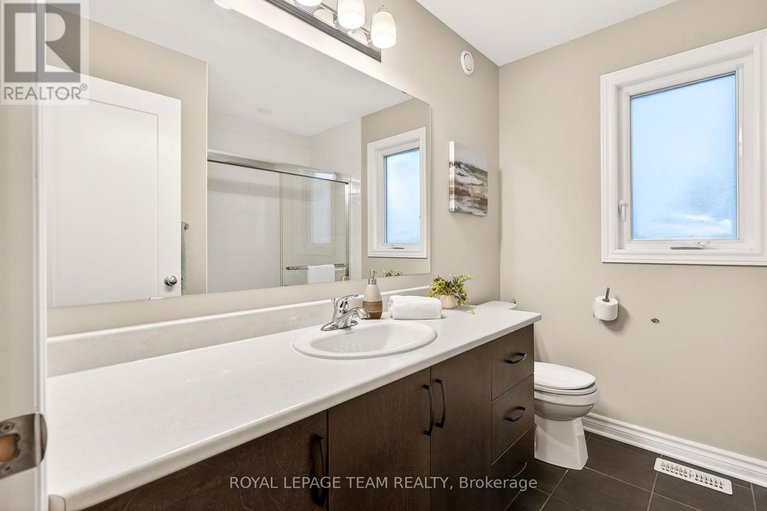 29591356/216-helen-rapp-way/blossom-parkkemp-parkfindlay-creek/ottawa/ontario/K1T0P6_35