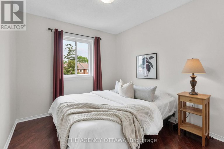 28611358/55-springcreek-crescent/bridlewood/ottawa/ontario/K2M2M2_24