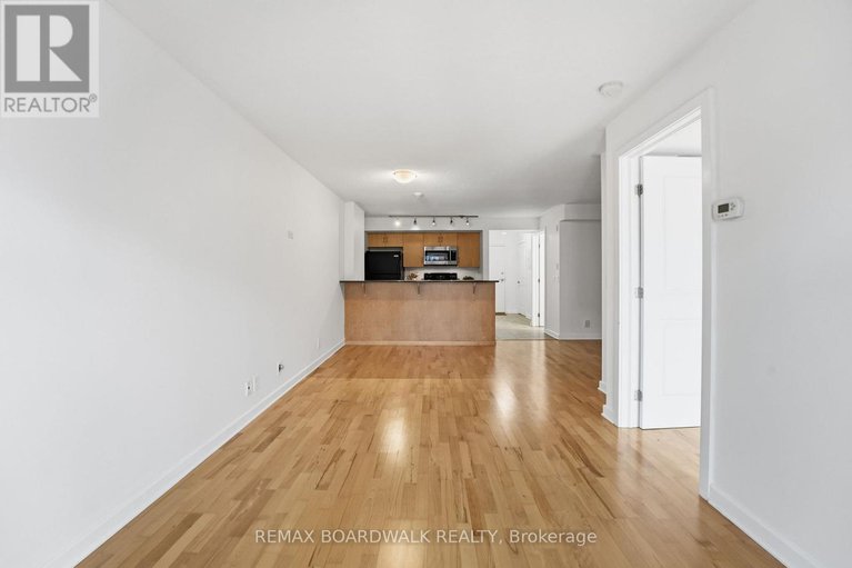 29237986/908-138-somerset-street-w/ottawa-centregolden-triangle/ottawa/ontario/K2P0A3_21