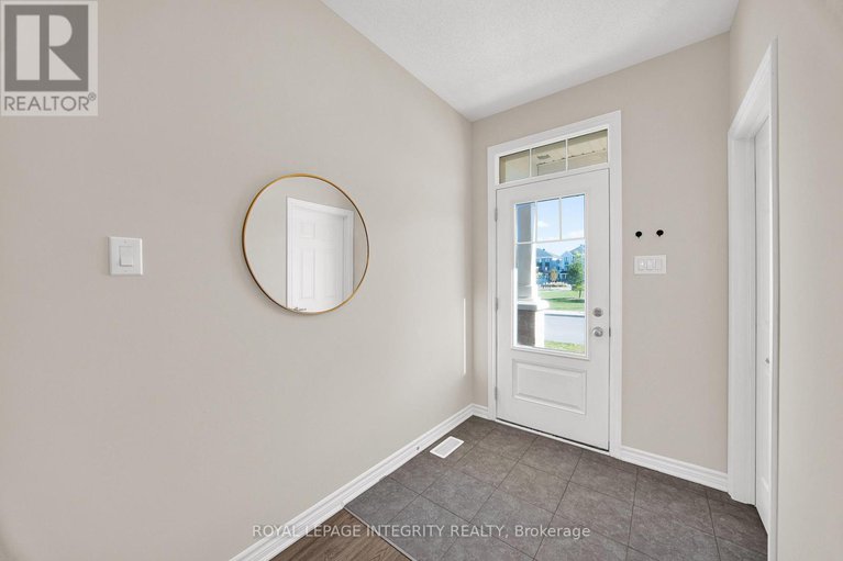 29029578/215-merak-way/half-moon-bay/ottawa/ontario/K2J6N7_4