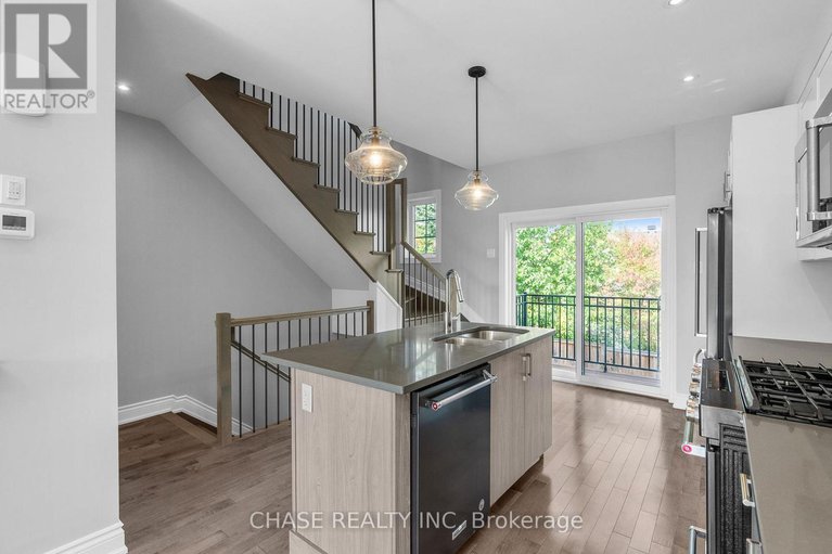 28902928/728-reverie-private/stittsville-central/ottawa/ontario/K2S0T9_13