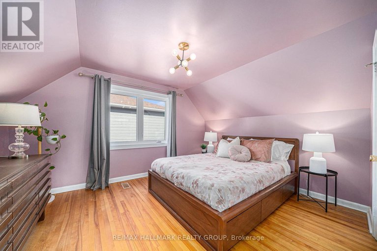 28972487/921-wingate-drive/elmvale-acresurbandale/ottawa/ontario/K1G1S6_18