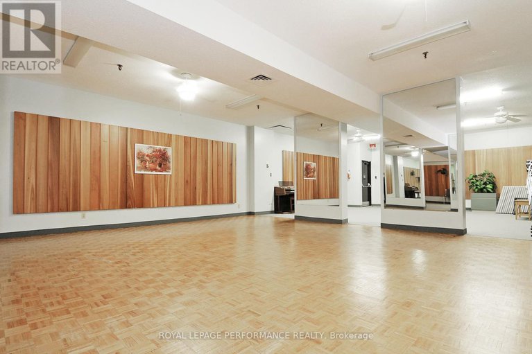 28970576/113-1465-baseline-road/copeland-park/ottawa/ontario/K2C3L9_34