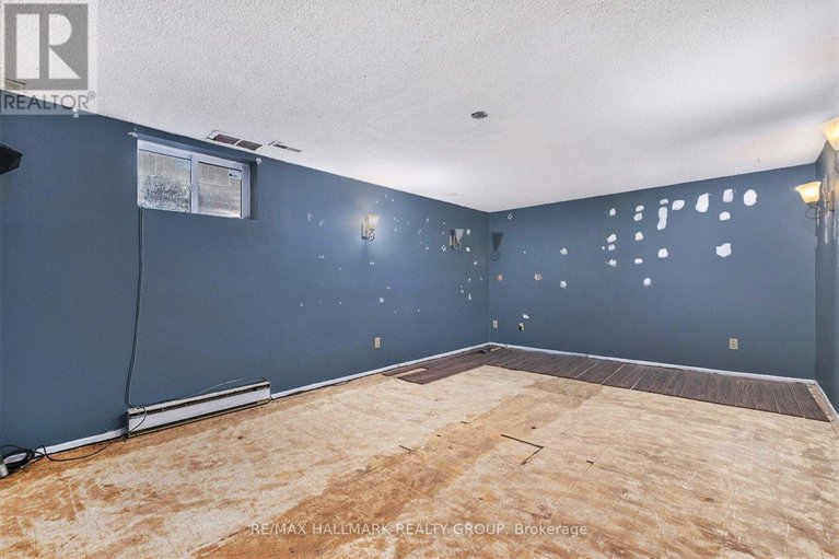 29055708/34-46-a-medhurst-drive/tanglewood/ottawa/ontario/K2G4V2_17