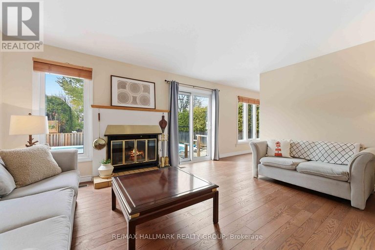 29645629/6033-meadowglen-drive/chapel-hill/ottawa/ontario/K1C5V4_16