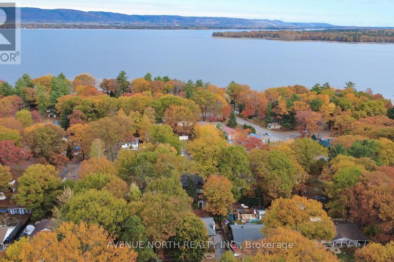 29034612/116-woods-road/constance-bay/ottawa/ontario/K0A3M0_38