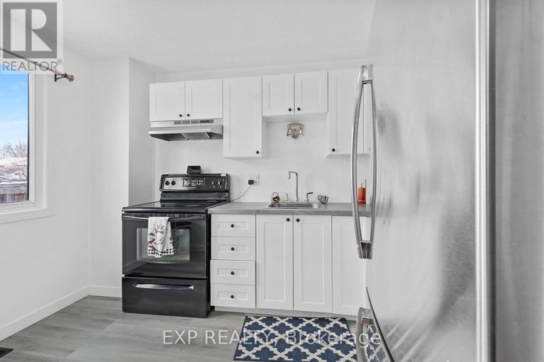 29214218/1a-vanessa-terrace/pheasant-run/ottawa/ontario/K2J1Y2_10